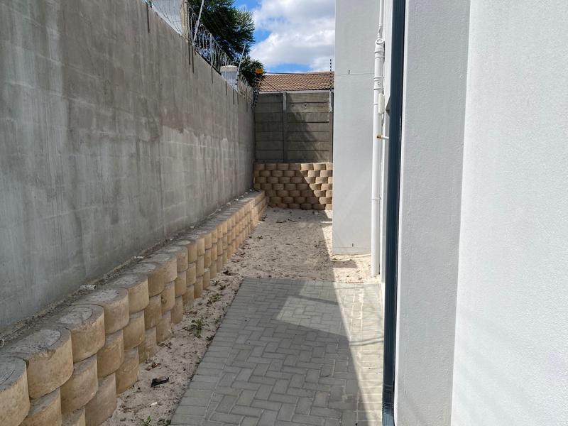 3 Bedroom Property for Sale in Silver Oaks Western Cape